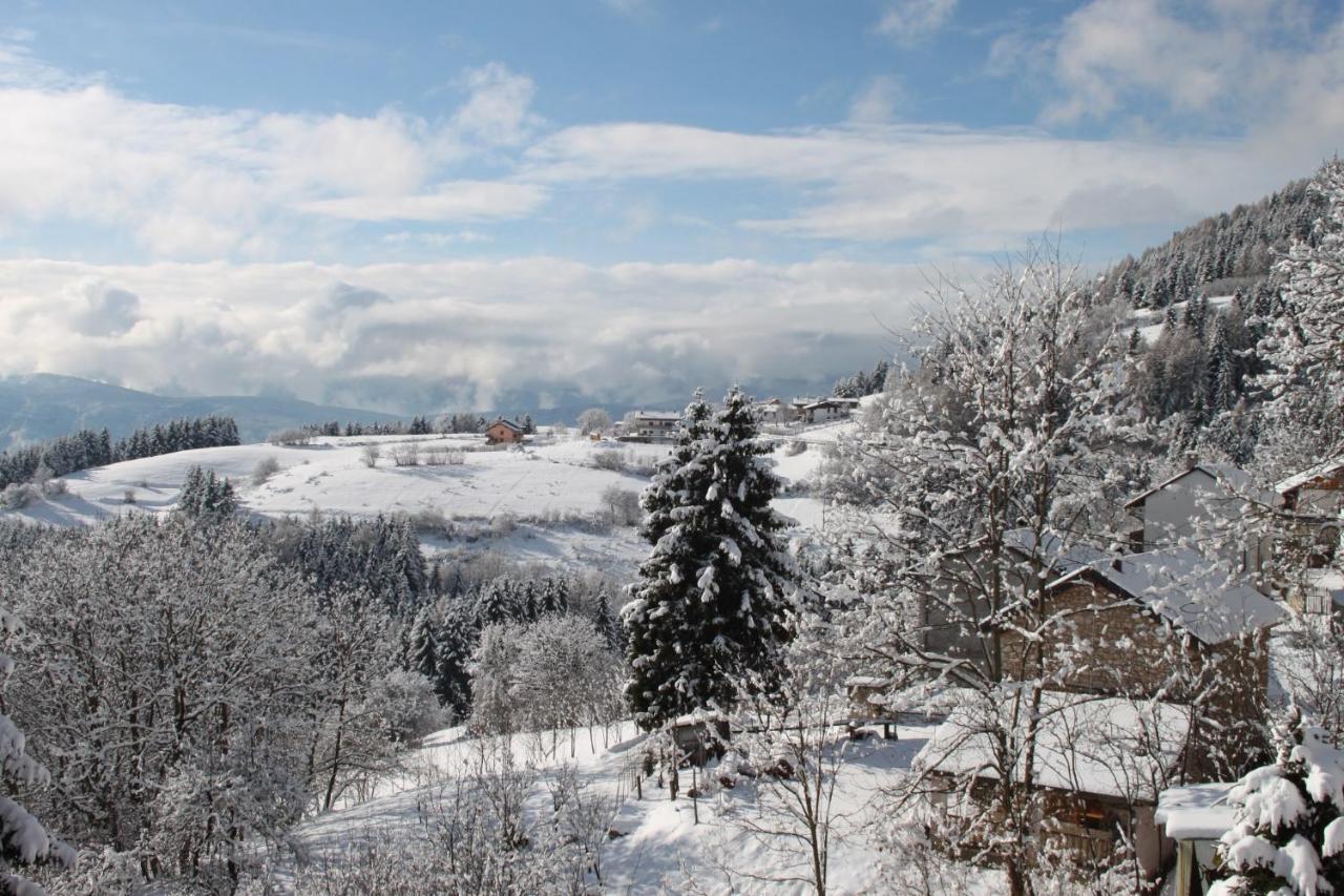 Mezzaselva Happy Days Bed & Breakfast エクステリア 写真